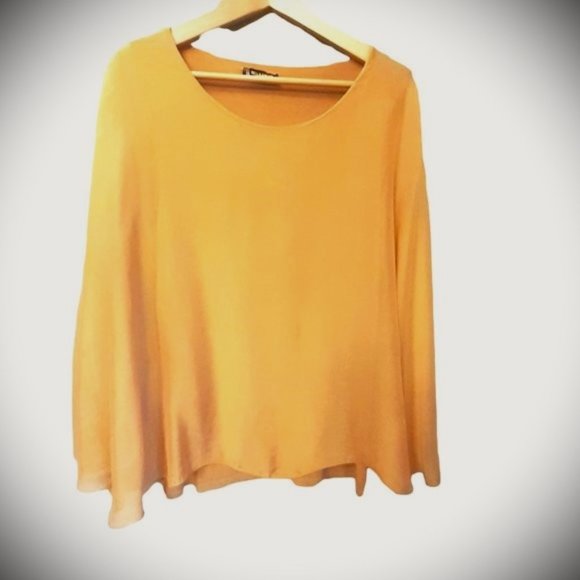 Bella Amore Tops - FETCHING FLIRTY FLUTTER SLEEVES Mustard Yellow Made in Italy top Sz L- XL